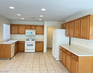 1301 Dream Bridge Drive - Photo Thumbnail 3