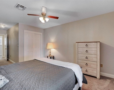 2851 Valley View Boulevard - Photo Thumbnail 24