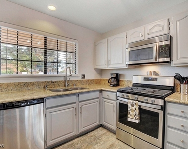 2851 Valley View Boulevard - Photo Thumbnail 2