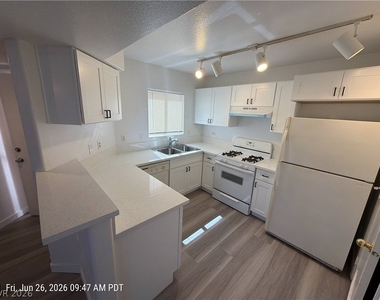 4555 E Sahara Avenue - Photo Thumbnail 4