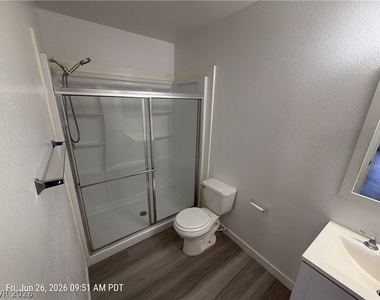4555 E Sahara Avenue - Photo Thumbnail 7