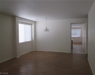 8049 Palace Estate Avenue - Photo Thumbnail 4