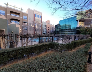 44 E Serene Avenue - Photo Thumbnail 7