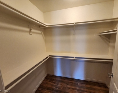 44 E Serene Avenue - Photo Thumbnail 41