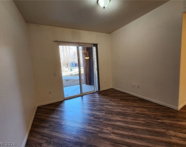 44 E Serene Avenue - Photo Thumbnail 14