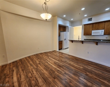 44 E Serene Avenue - Photo Thumbnail 19