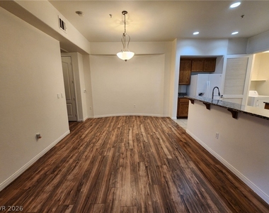 44 E Serene Avenue - Photo Thumbnail 18