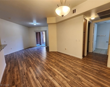 44 E Serene Avenue - Photo Thumbnail 22