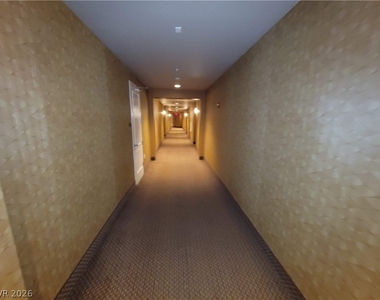44 E Serene Avenue - Photo Thumbnail 4
