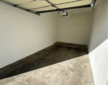 1300 S Arlington Street - Photo Thumbnail 7
