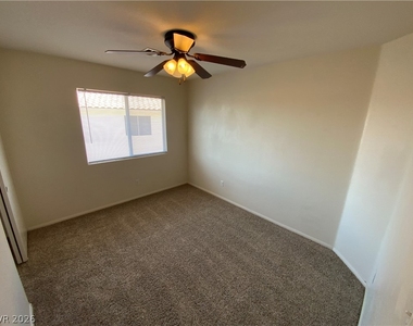 2392 Predera Avenue - Photo Thumbnail 11