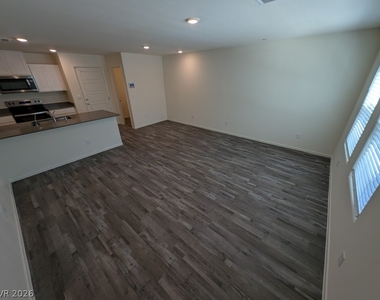 7388 Joanna Brook Street - Photo Thumbnail 3