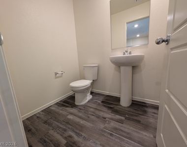 7388 Joanna Brook Street - Photo Thumbnail 6