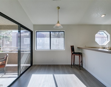 5054 S Rainbow Boulevard - Photo Thumbnail 17