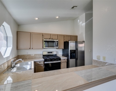 5054 S Rainbow Boulevard - Photo Thumbnail 22