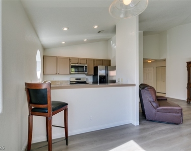 5054 S Rainbow Boulevard - Photo Thumbnail 21