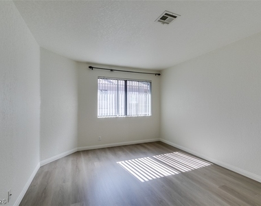 5054 S Rainbow Boulevard - Photo Thumbnail 27