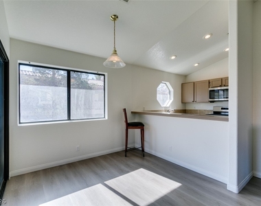 5054 S Rainbow Boulevard - Photo Thumbnail 18
