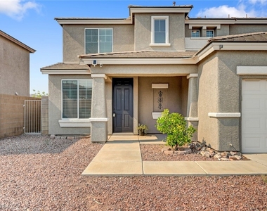 567 E Pinetop Lake Street - Photo Thumbnail 2