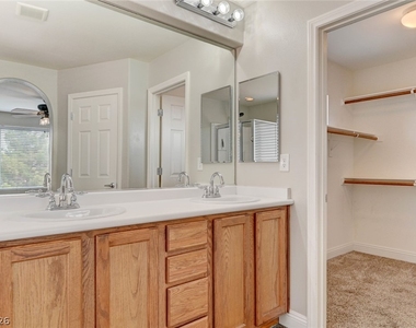 567 E Pinetop Lake Street - Photo Thumbnail 24