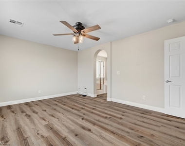 567 E Pinetop Lake Street - Photo Thumbnail 21