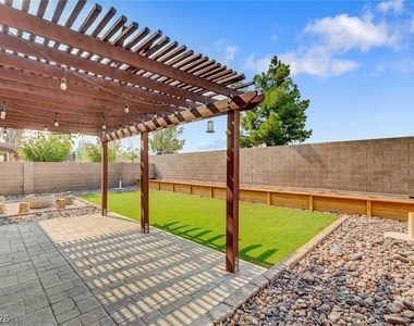 567 E Pinetop Lake Street - Photo Thumbnail 32
