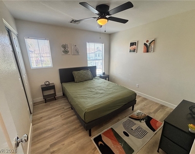 586 Brinkburn Point Avenue - Photo Thumbnail 23