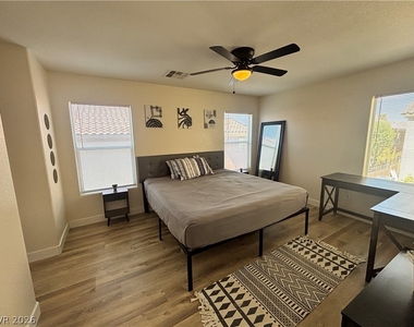 586 Brinkburn Point Avenue - Photo Thumbnail 12