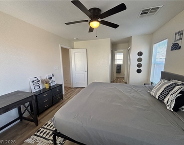 586 Brinkburn Point Avenue - Photo Thumbnail 14