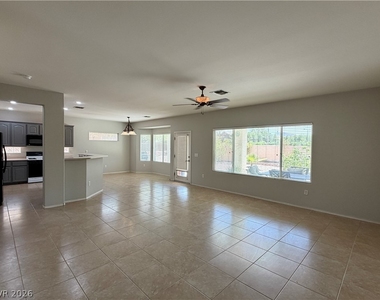 2895 Maffie Street - Photo Thumbnail 6
