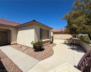 2895 Maffie Street - Photo Thumbnail 3