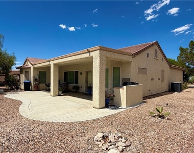2895 Maffie Street - Photo Thumbnail 32