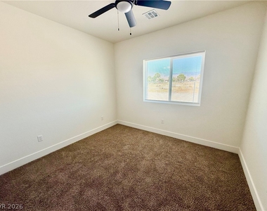 461 E Comstock Street - Photo Thumbnail 14