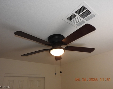 4916 Corsica Island Street - Photo Thumbnail 20