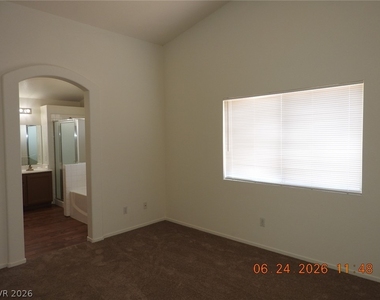 4916 Corsica Island Street - Photo Thumbnail 12