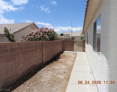 4916 Corsica Island Street - Photo Thumbnail 28