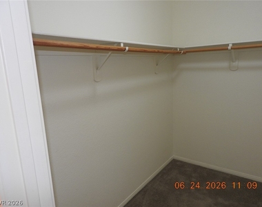 521 Dolphin Peak Court - Photo Thumbnail 27