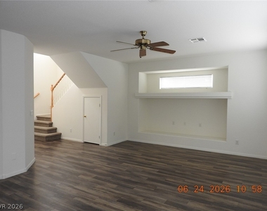 521 Dolphin Peak Court - Photo Thumbnail 5