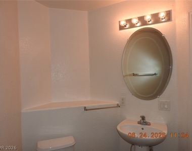 521 Dolphin Peak Court - Photo Thumbnail 15