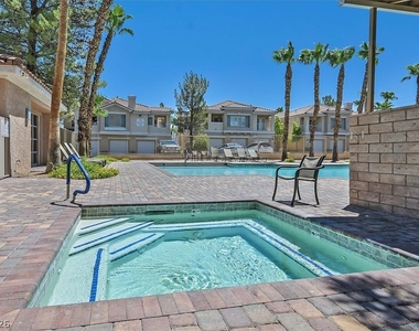 251 S Green Valley Parkway - Photo Thumbnail 5