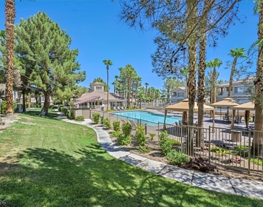 251 S Green Valley Parkway - Photo Thumbnail 7