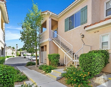 251 S Green Valley Parkway - Photo Thumbnail 29