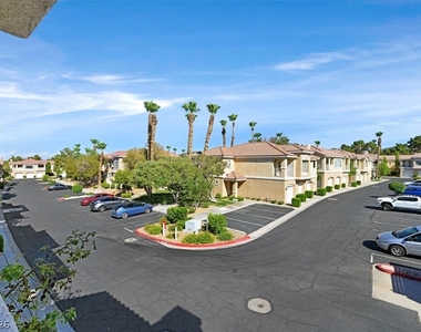 251 S Green Valley Parkway - Photo Thumbnail 8
