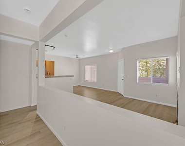 251 S Green Valley Parkway - Photo Thumbnail 20