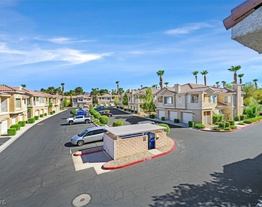 251 S Green Valley Parkway - Photo Thumbnail 9