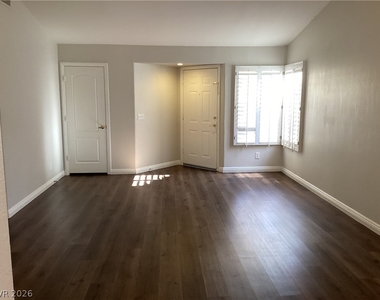 7632 Rockfield Drive - Photo Thumbnail 10
