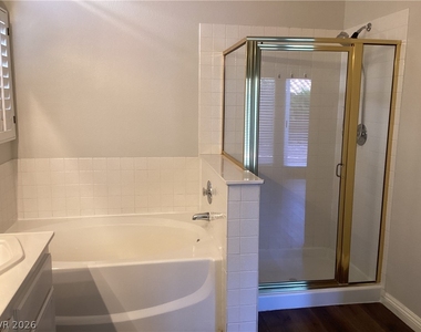 7632 Rockfield Drive - Photo Thumbnail 17
