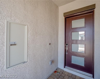 105 Brixton Avenue - Photo Thumbnail 2