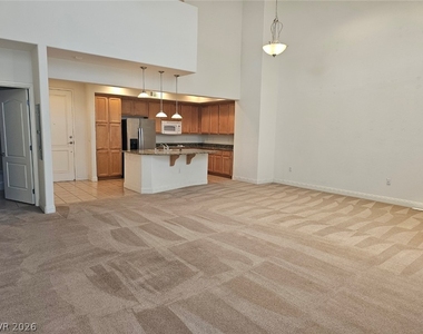 20 Serene Avenue - Photo Thumbnail 2