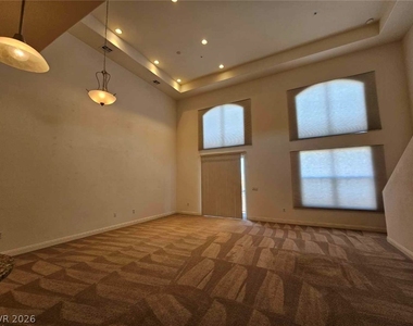 20 Serene Avenue - Photo Thumbnail 6